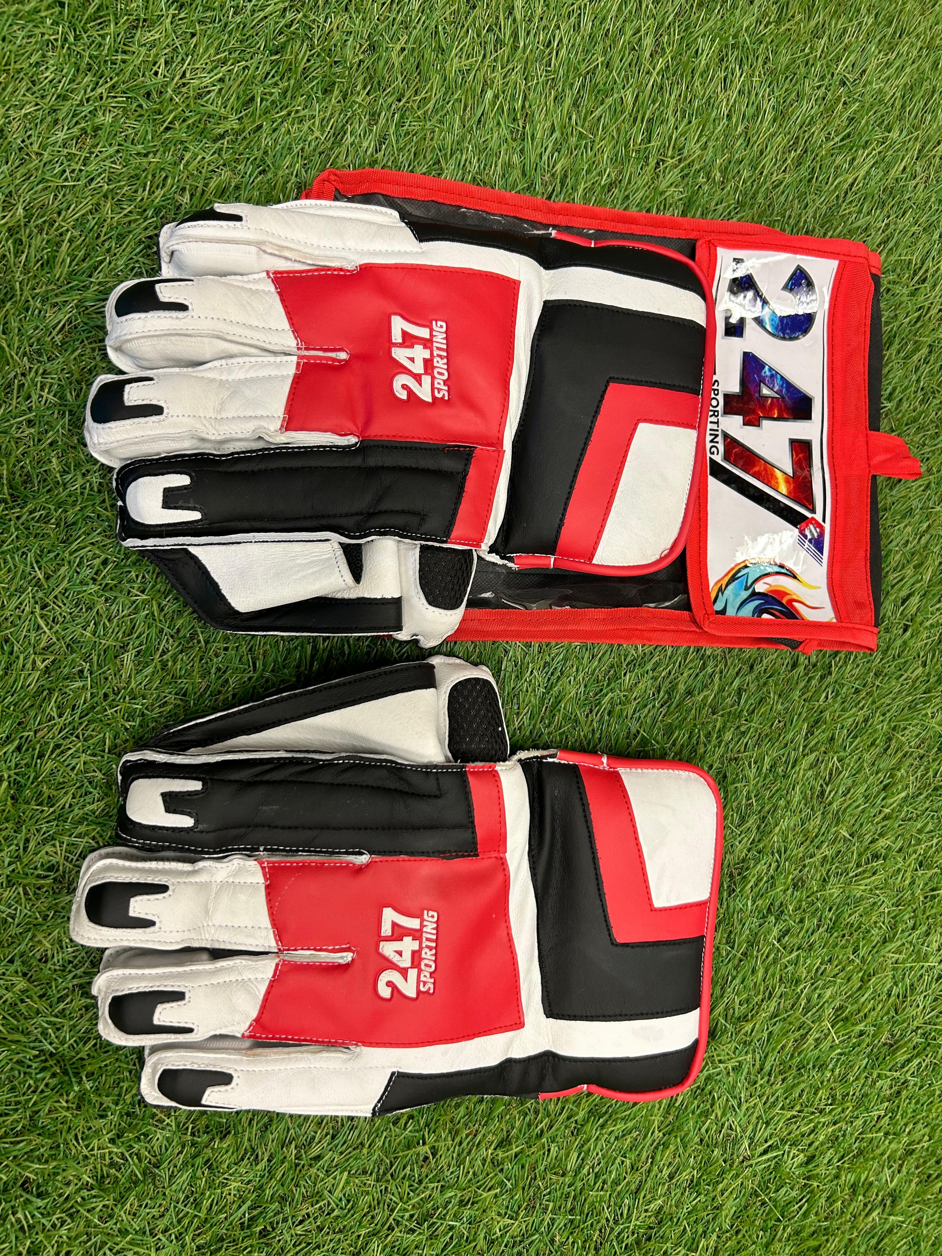 247 Limited Edition Keeping Glove - Red