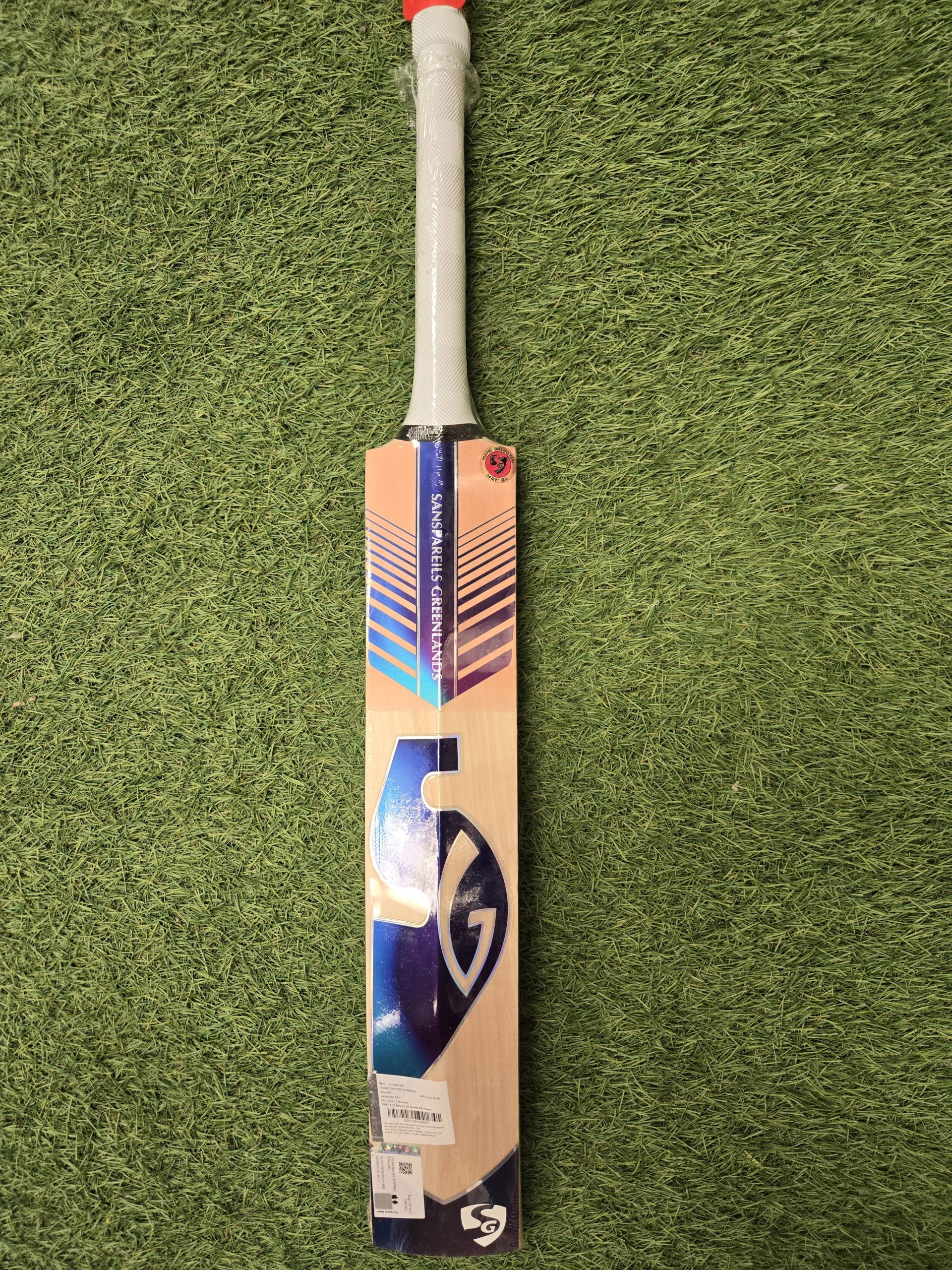 SG SKIPPER XTREME English Willow cricket bat